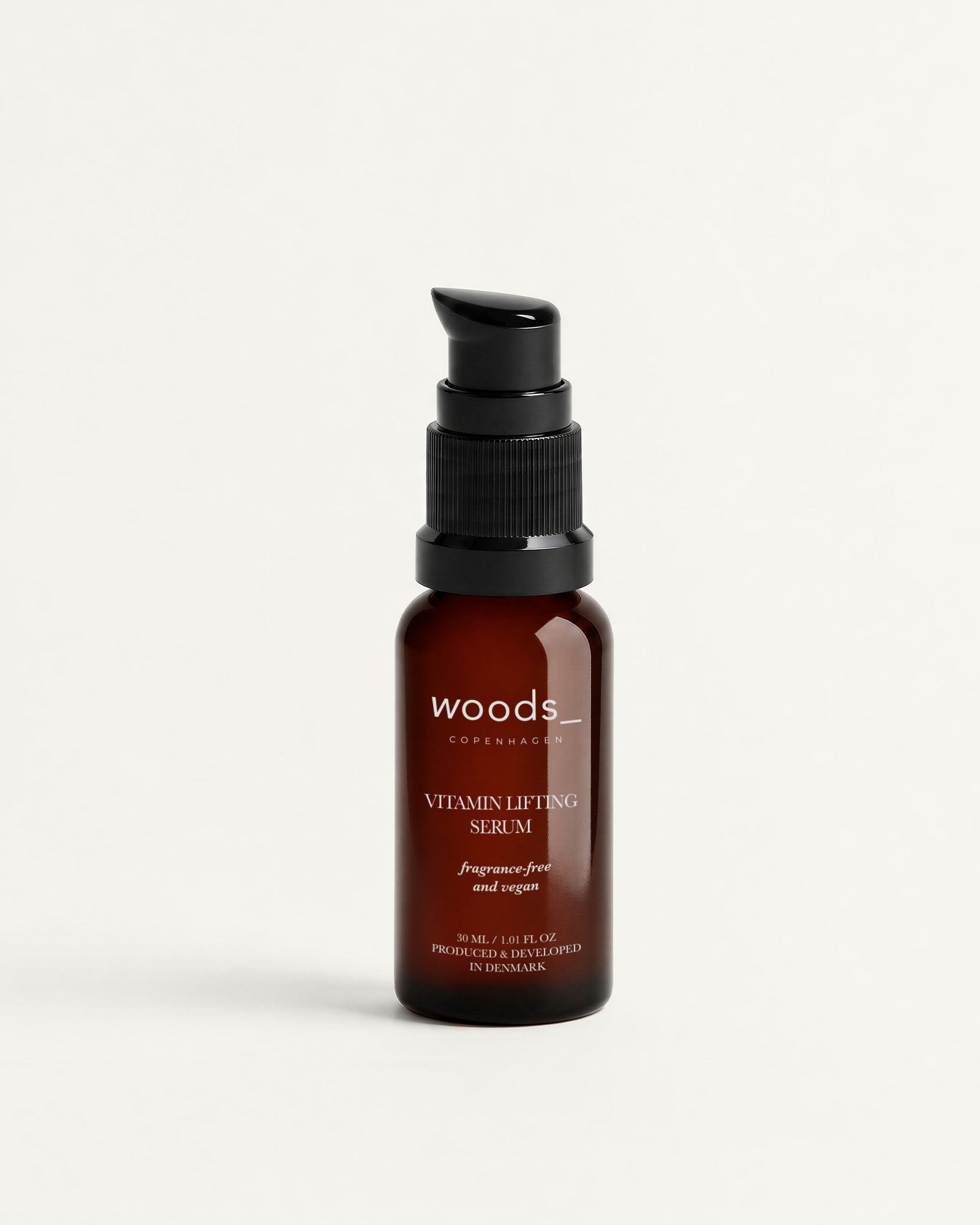 Woods Copenhagen Vitamin Lifting Serum – med argireline og antioxidanter